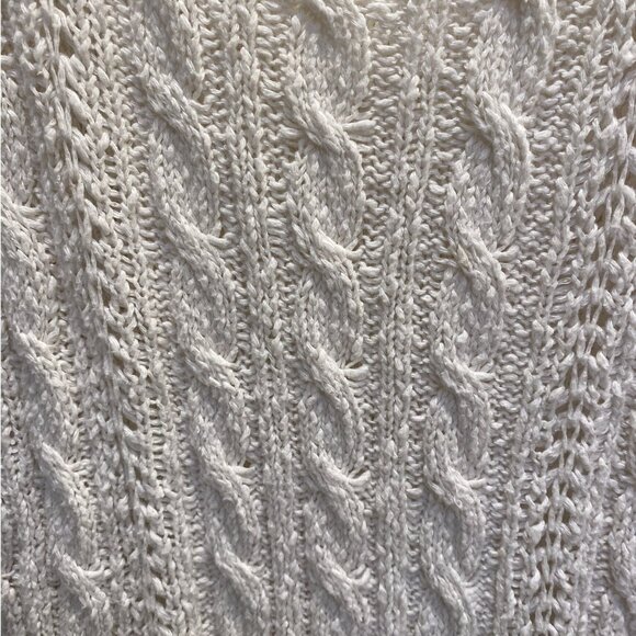 Abercrombie & Fitch Cream Delicate Weave Cable Sweater - Size Large - Picture 6 of 11